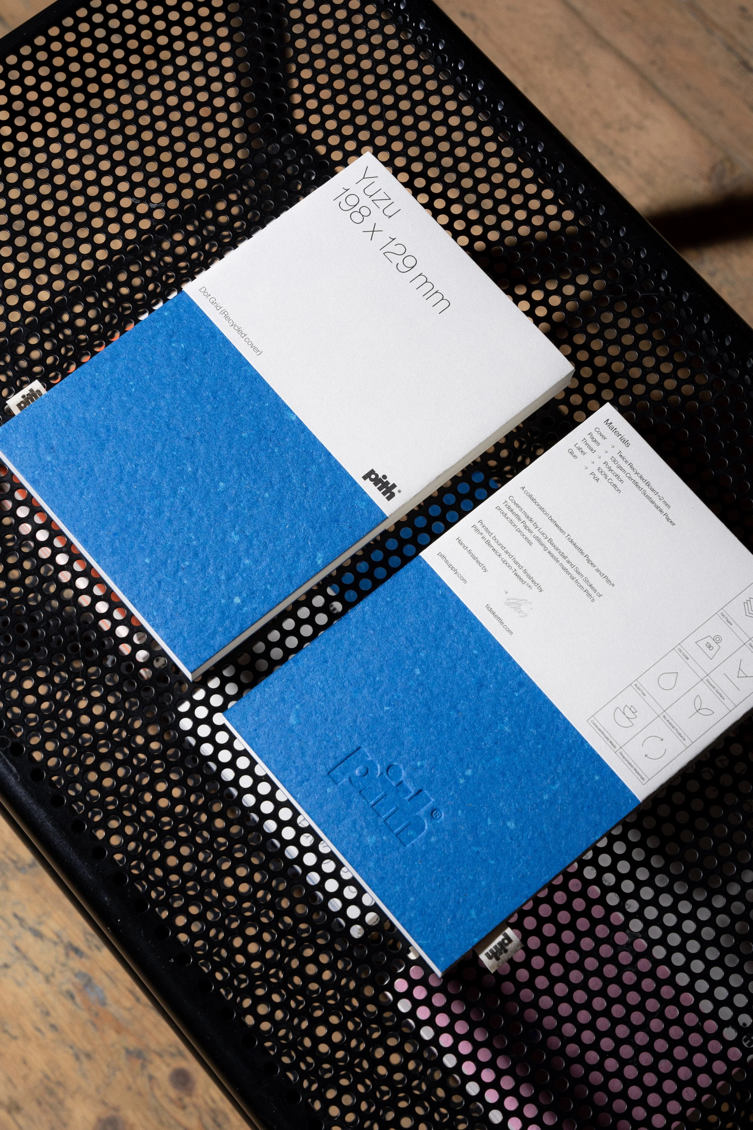 希少写真集 Photographers Sketchbooks Amazon.com: Creative Mark Hard Leather Bound Sketchbook [160